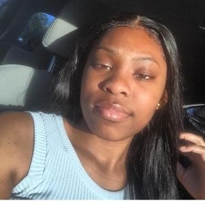 Meet your Posher, Deasia